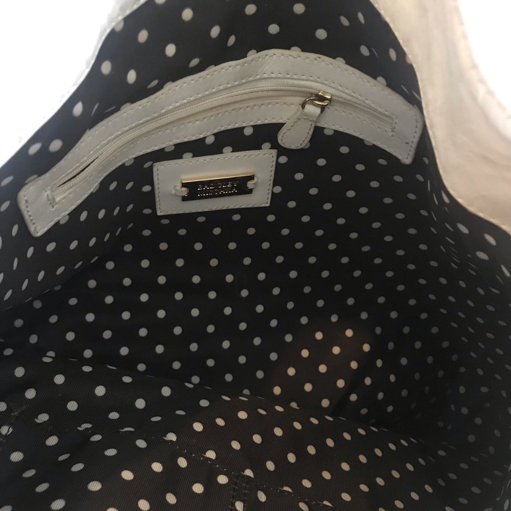 White bag - Picture 3 of 6